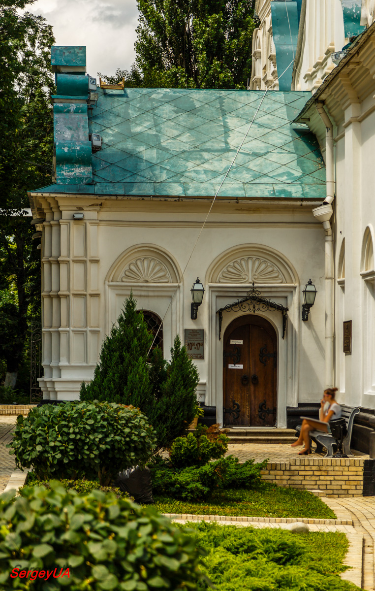 Киев, Лаврская улица, 9 корп. 12