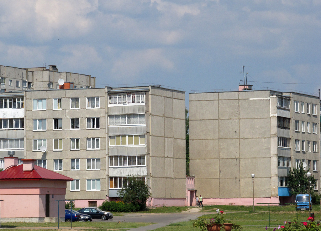 Слоним, Тополевая улица, 33 корп. 1