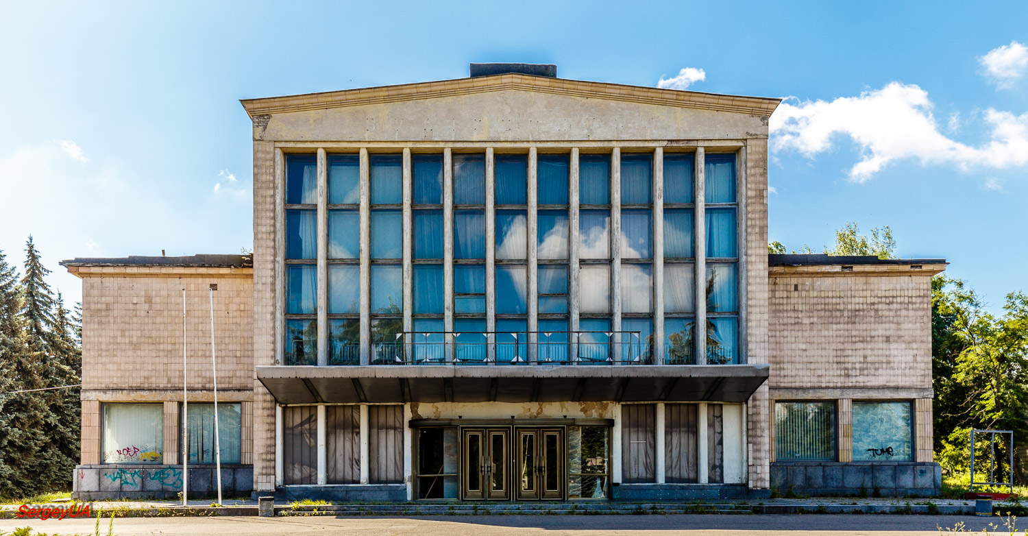 Киев, Проспект Академика Глушкова, 1 корп. 17