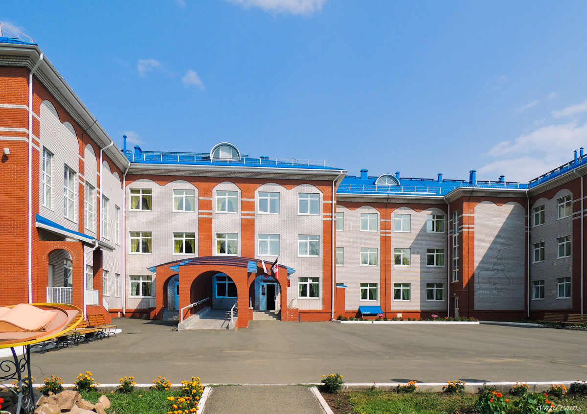 Киясово, Советская улица, 3