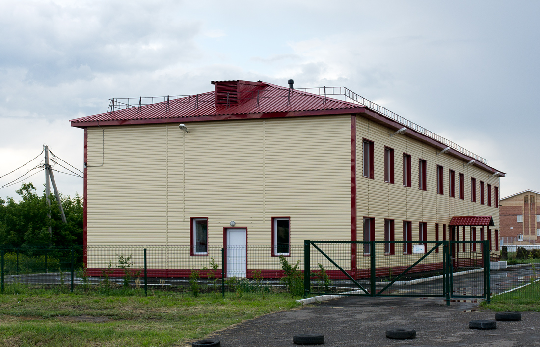Павлоградка, Больничная улица, 2
