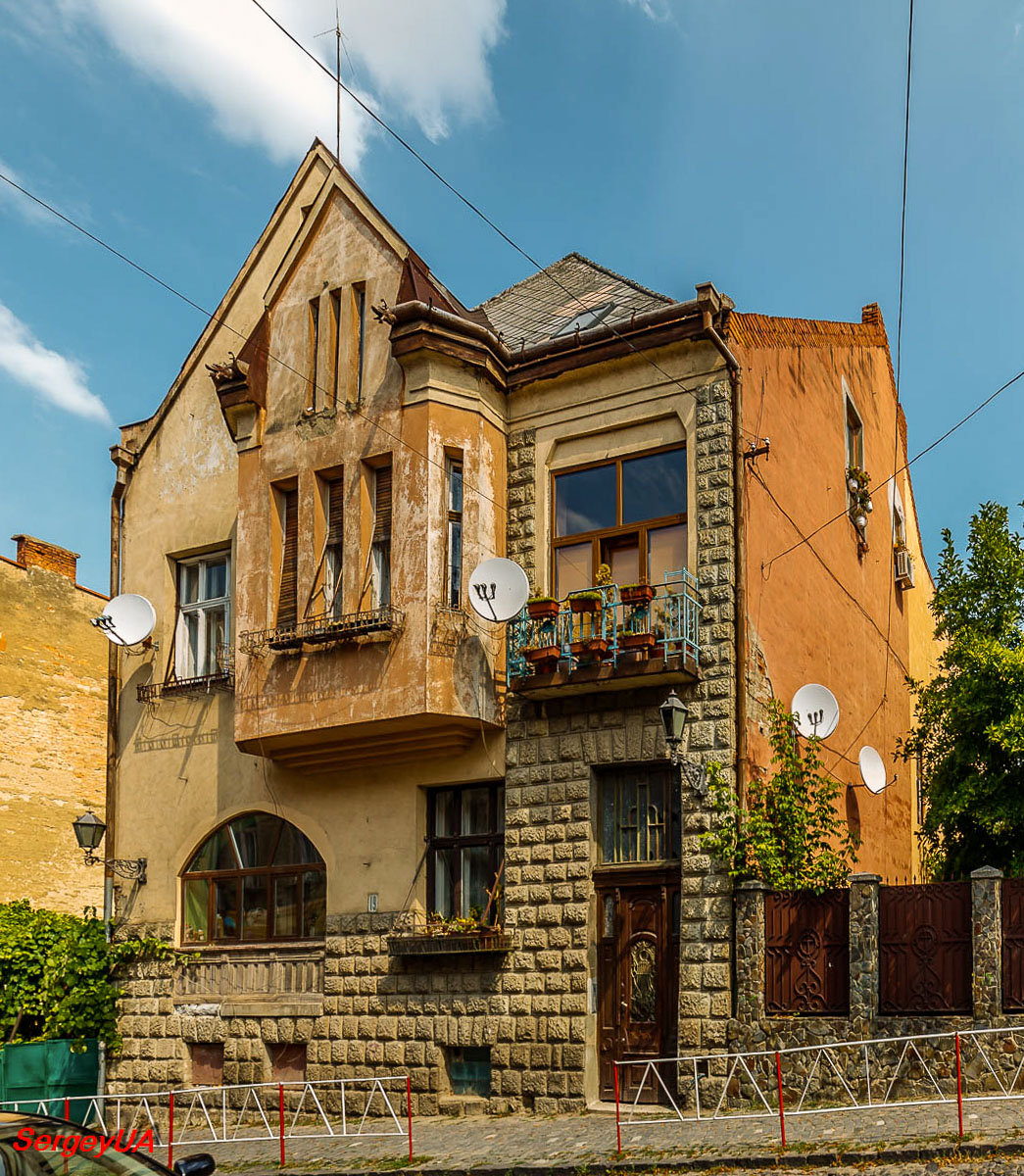 Ужгород, Улица Духновича, 19
