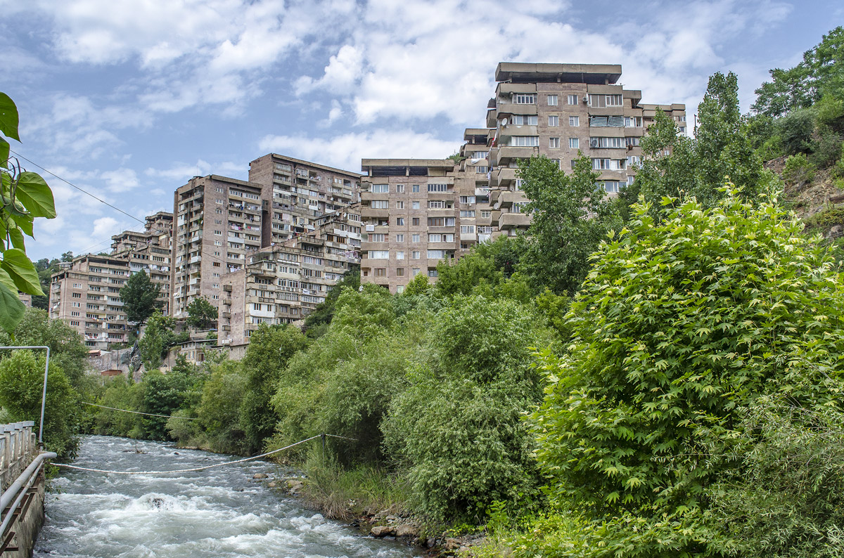 Капан, Улица Давида Бэка, 8