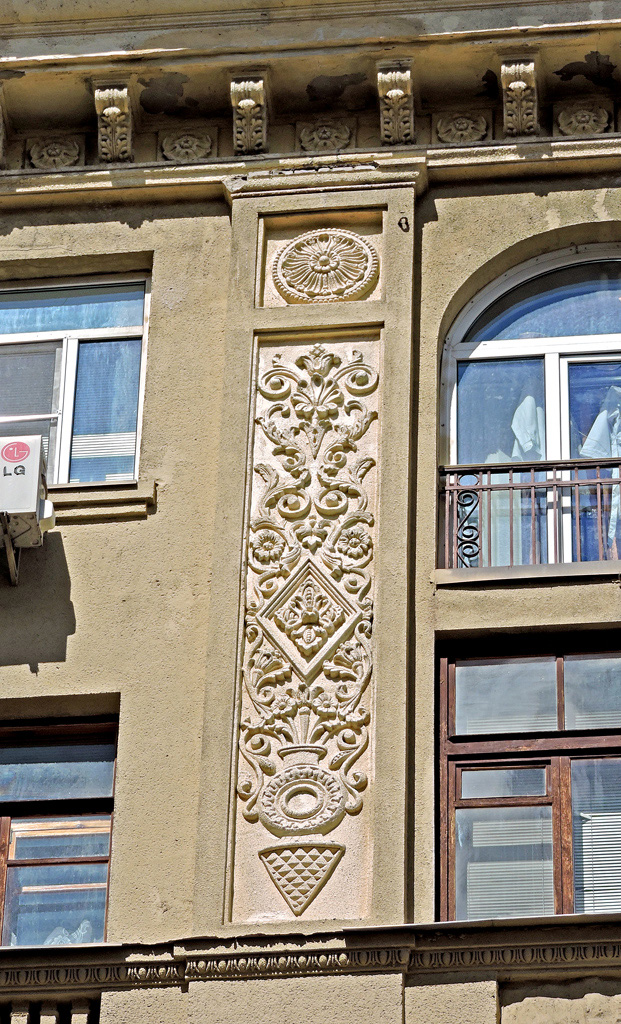 Харьков, Проспект Героев Харькова, 3 / Переулок Короленко, 21