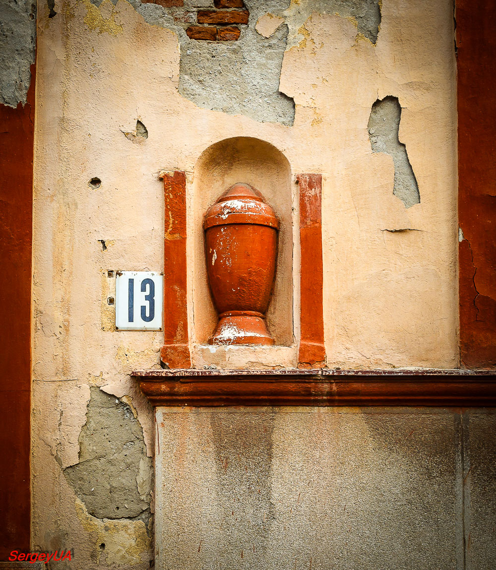 Uzgorod, Улица Лучкая, 13