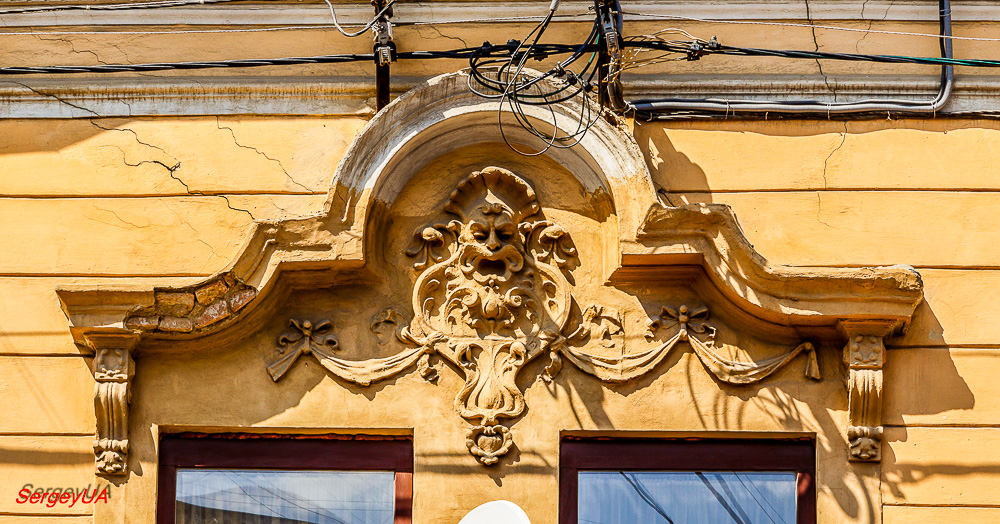 Ужгород, Площадь Корятовича, 31
