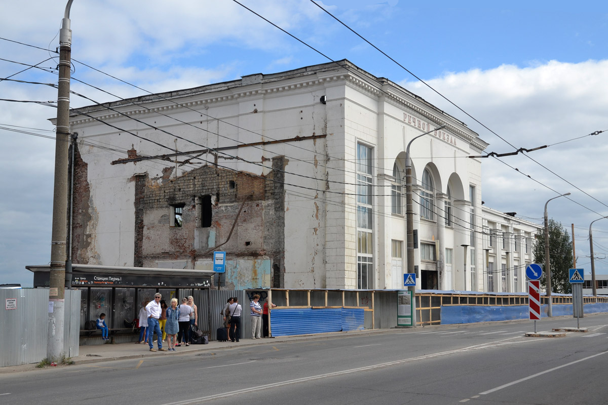 Пермь, Монастырская улица, 2