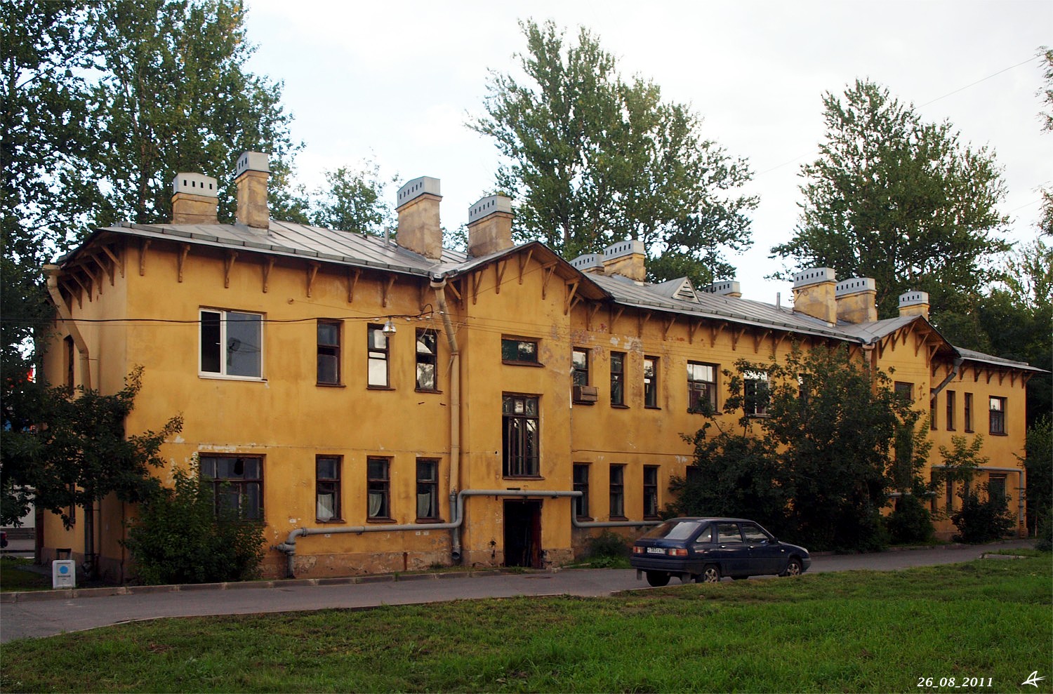 Санкт-Петербург, Стрельбищенская улица, 13