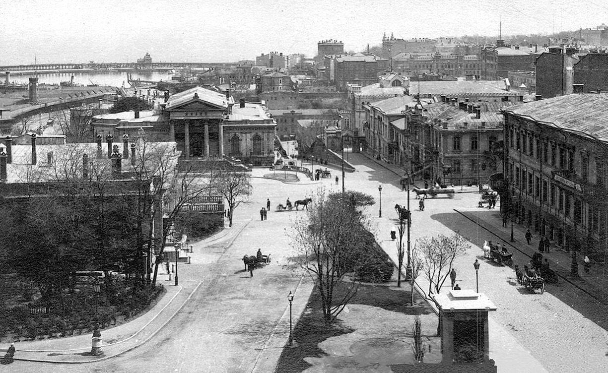 Одесса, Ланжеронівська вулиця, 6; Ланжеронівська вулиця, 4; Ланжеронівська вулиця, 5 / Пушкінська вулиця, 1; Пушкінська вулиця, 2 / Ланжеронівська вулиця, 7; канатна вулиця, 5 / Провулок Нахімова, 3; Канатна вулиця, 4А; Ланжеронівська вулиця; Канатна вулиця, 1а; Канатна вулиця, 2