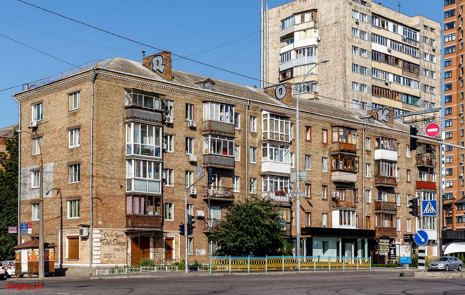 Киев, Бульвар Леси Украинки, 30