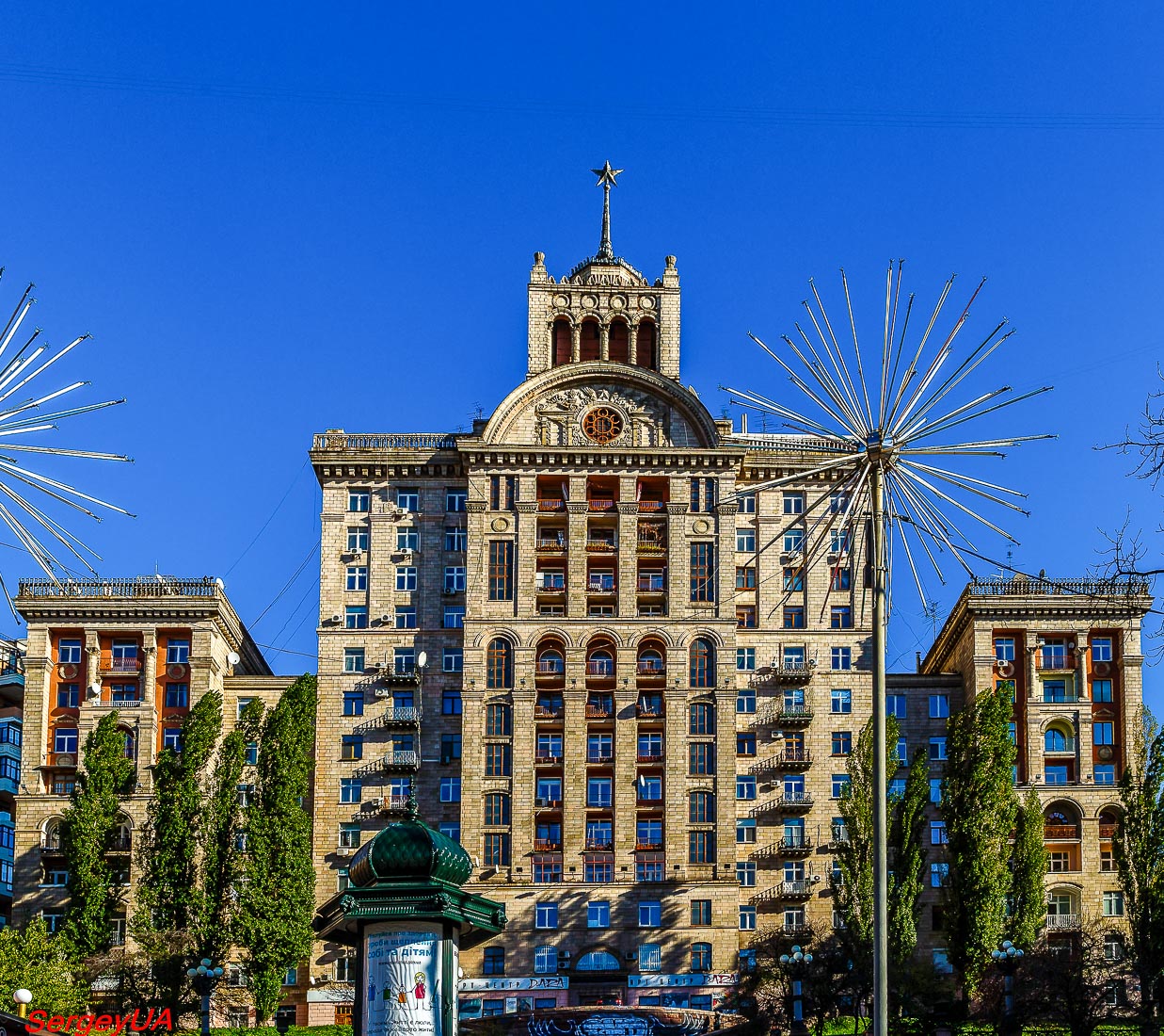 Киев, Улица Крещатик, 25