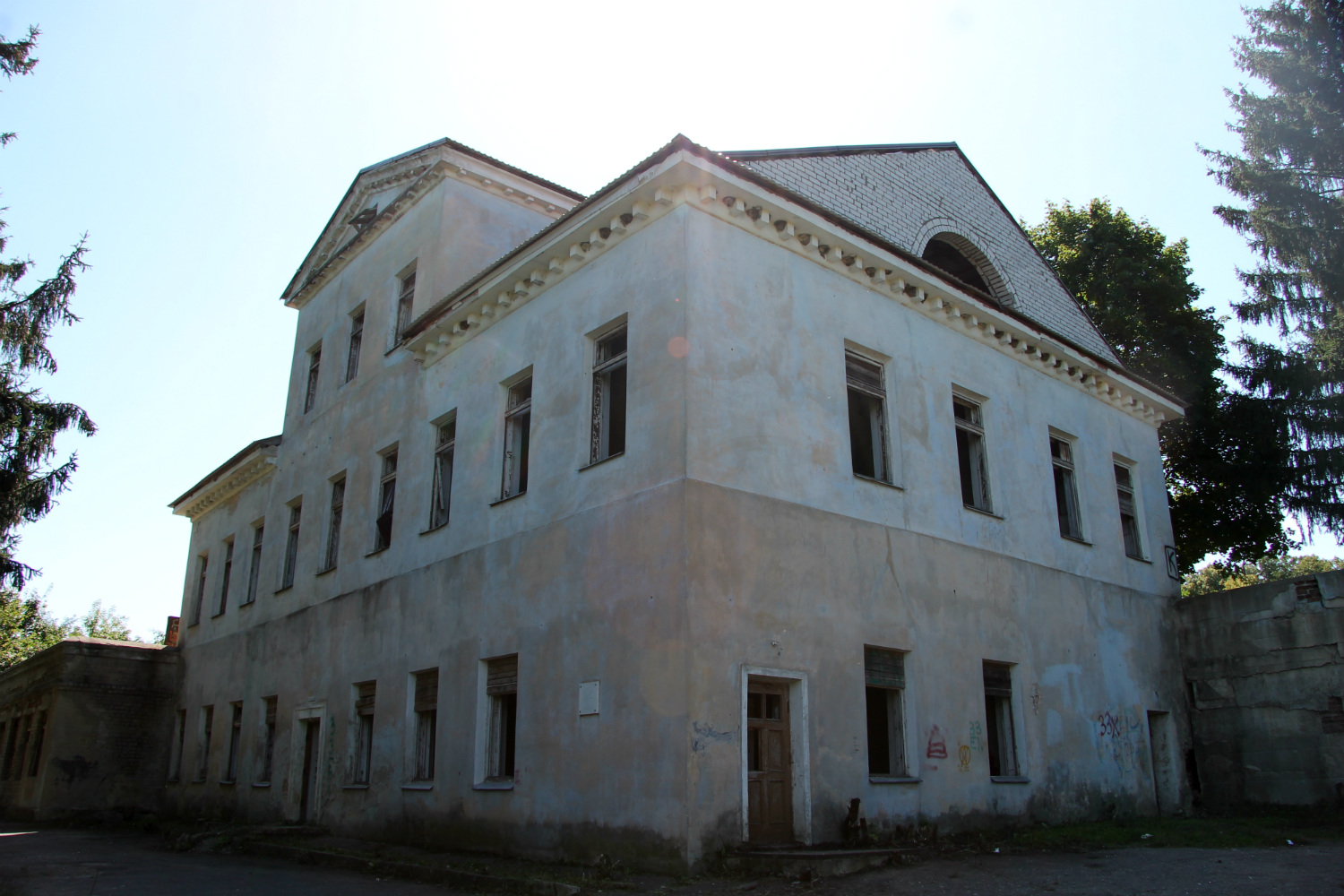 Semiluki, Улица Дача, 1А