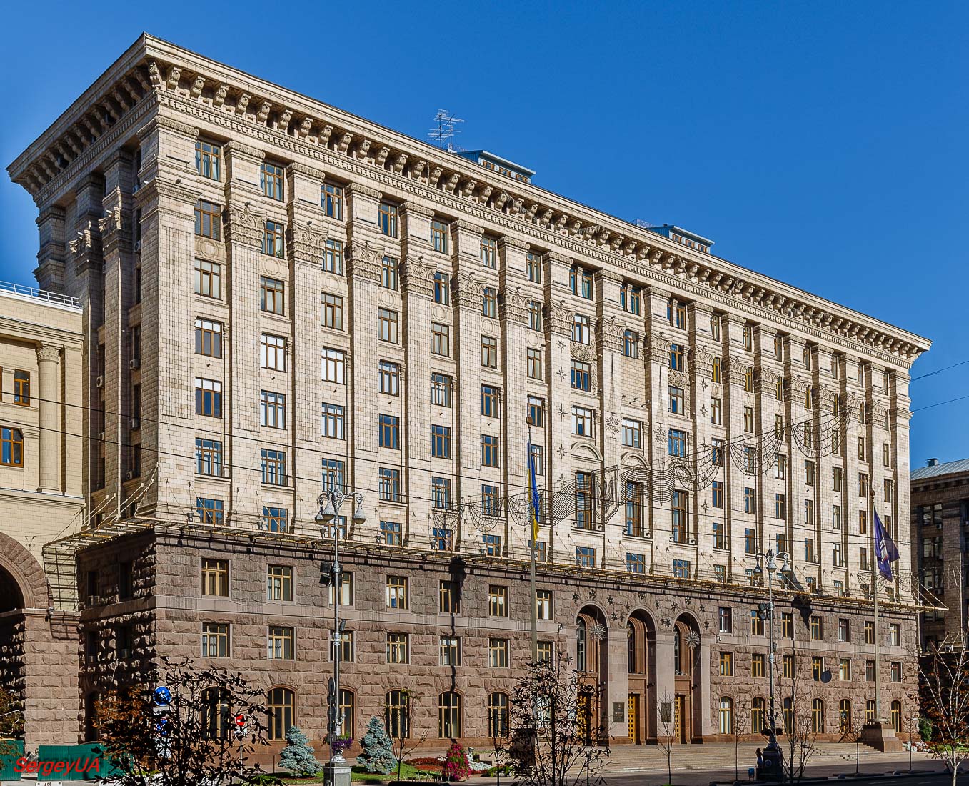 Kyiv, Улица Крещатик, 36