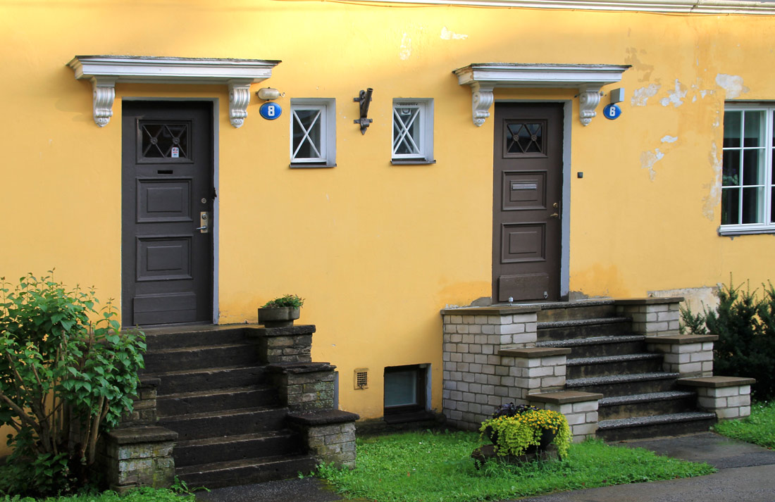 Таллин, Kõrre, 6; Kõrre, 8