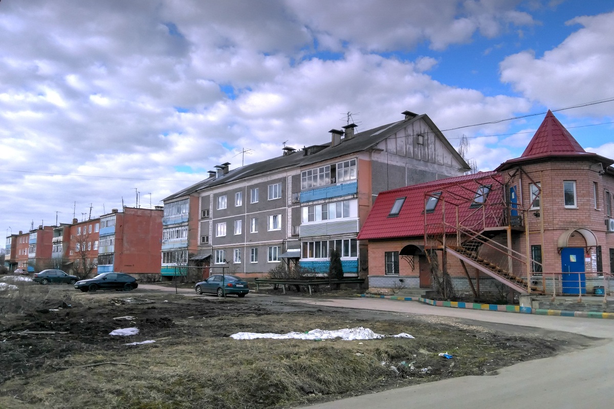 Гаврилов-Ямский район, прочие н.п., с. Шопша, улица Строителей, 7*; с. Шопша, улица Строителей, 7; с. Шопша, улица Строителей, 6