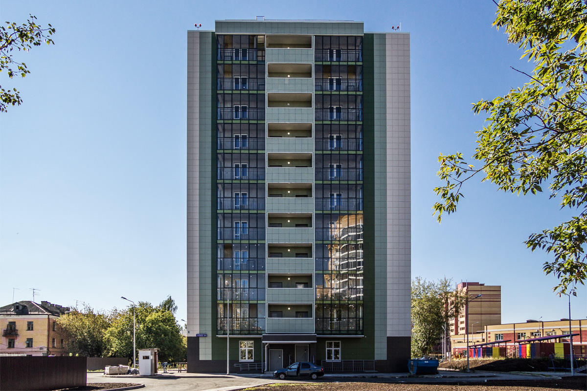 Казань, Улица Максимова, 37Б