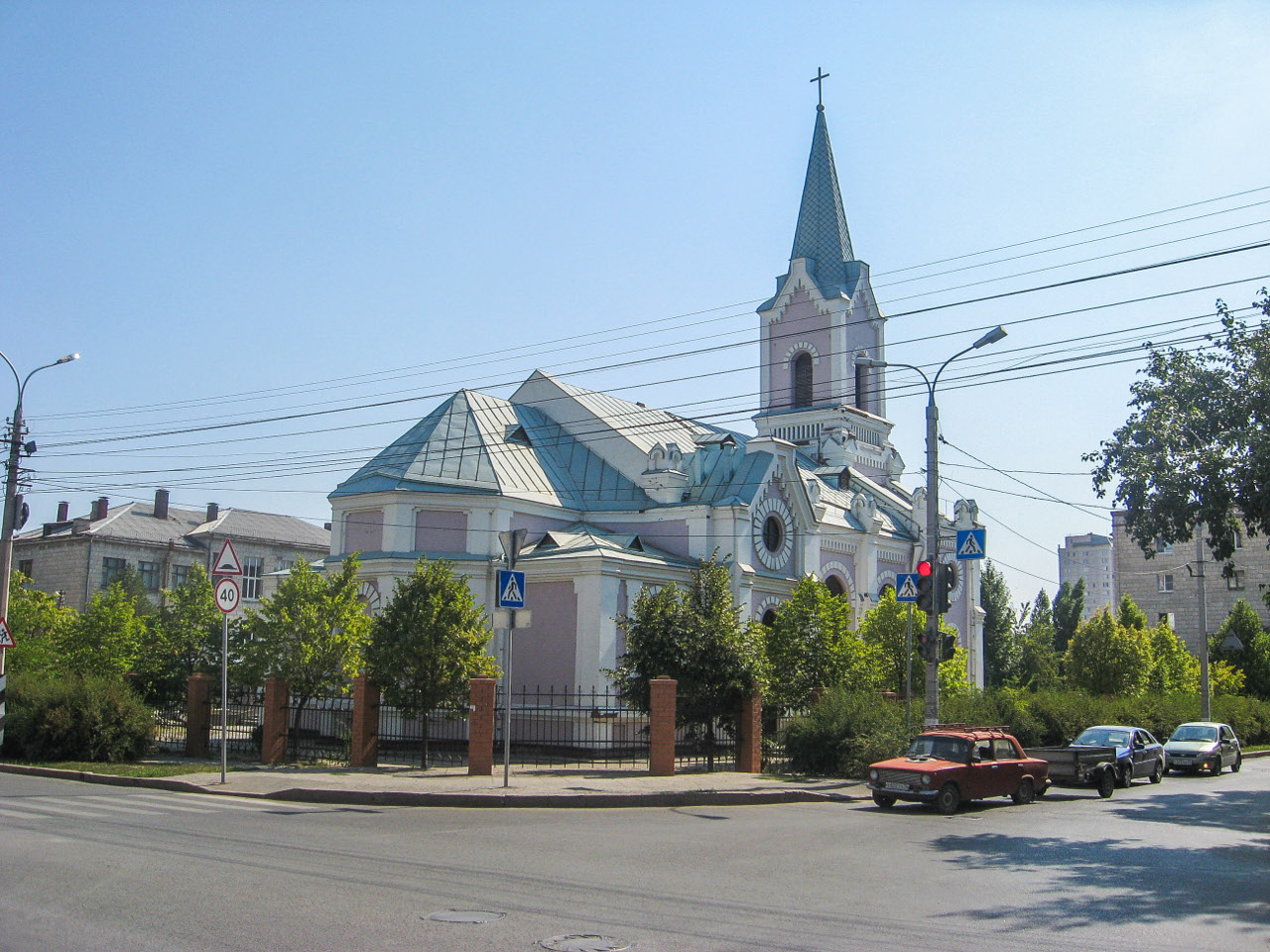Волгоград, Пражская улица, 14