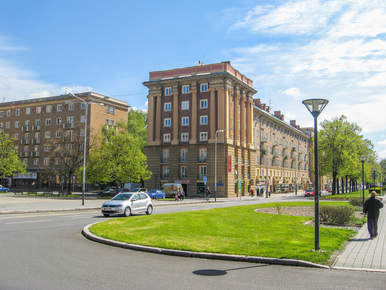 Острава, Alšovo náměstí, 1; Hlavní třída, 98; Hlavní třída, 96