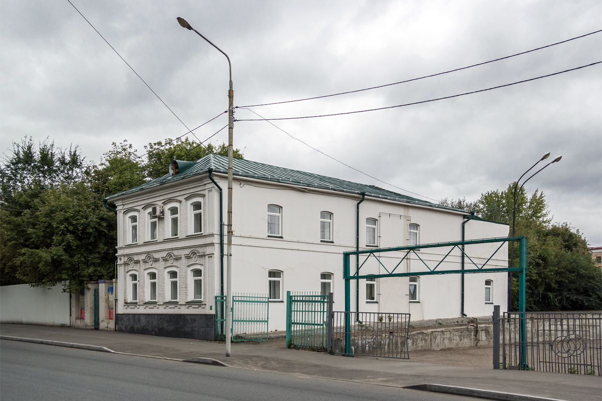 Казань, Улица Сары Садыковой, 37 Казань, Улица Сары Садыковой, 37