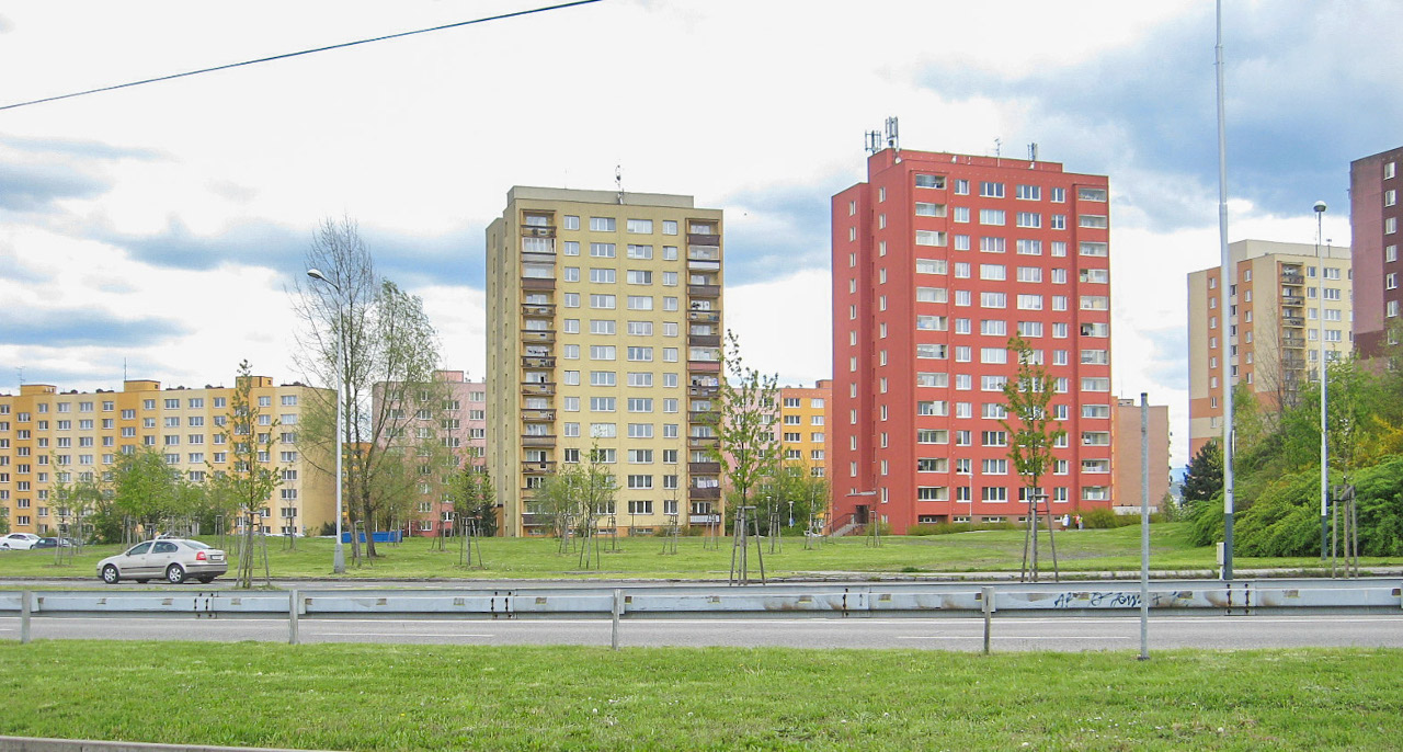 Ostrava, Milana Fialy, 2; Milana Fialy, 4