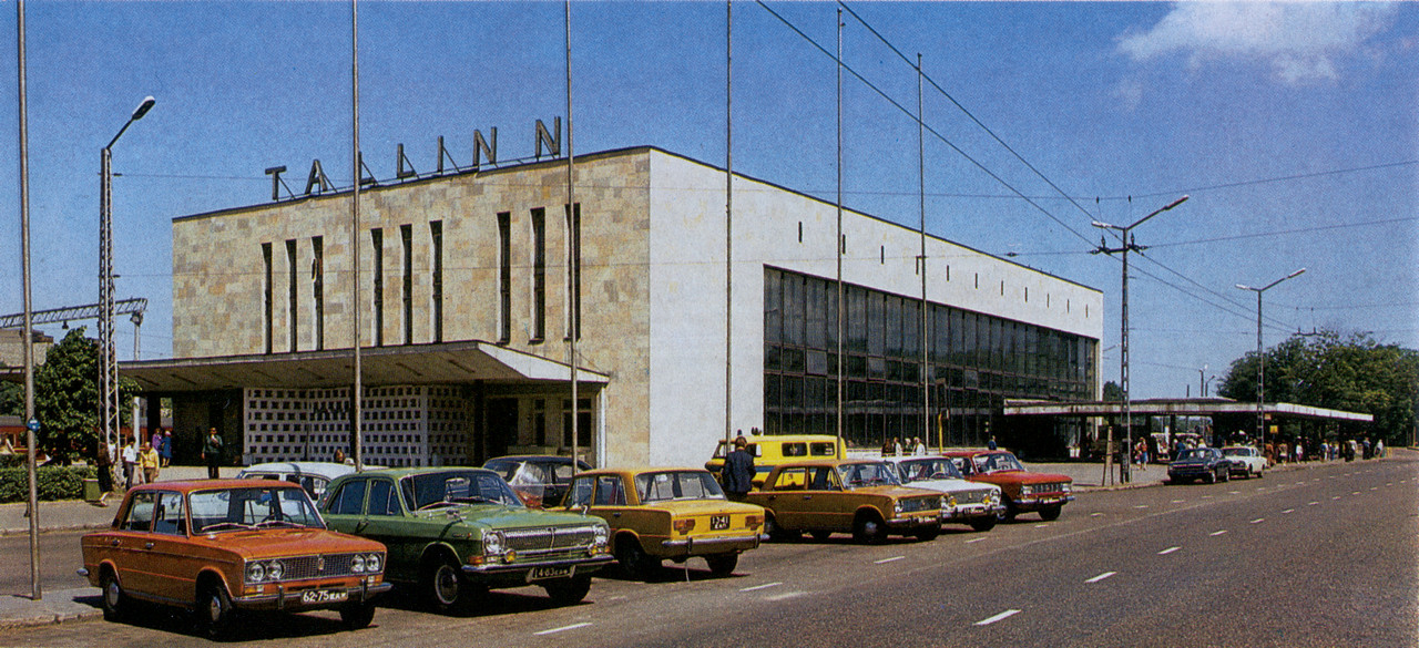 Tallinn, Toompuiestee, 37