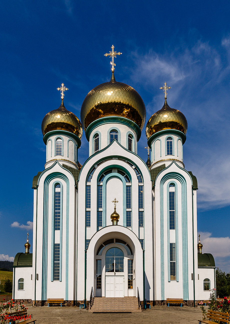 Мукачевский район, прочие н.п., С. Лавки, Монастырская улица, 1
