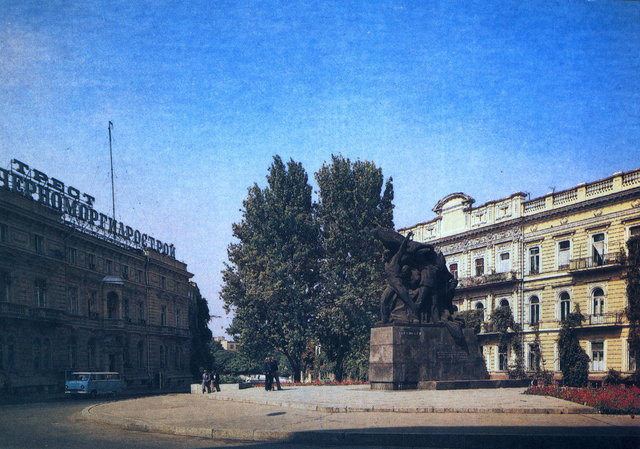 Одесса, Катерининська площа, 6; Катерининська площа, 7
