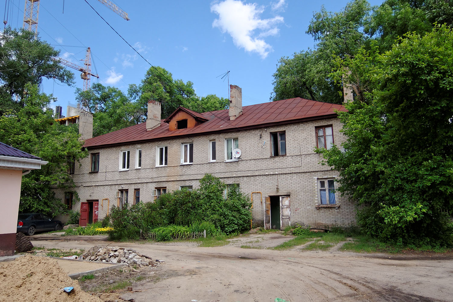 Воронеж, Ленинградская улица, 84А