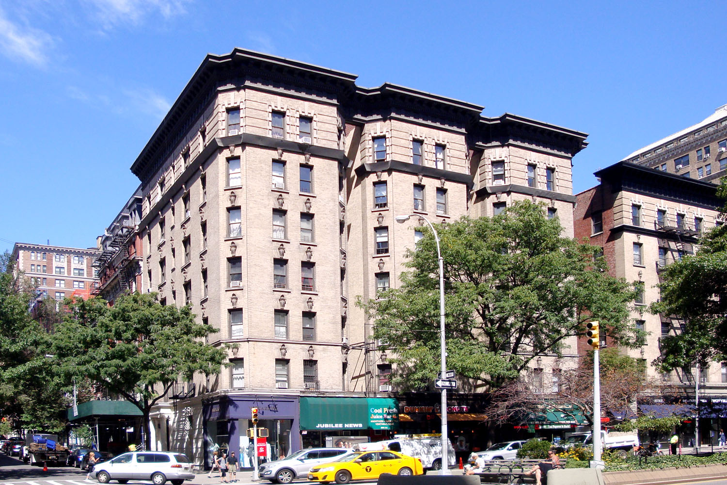 Нью-Йорк, West 101st Street, 229