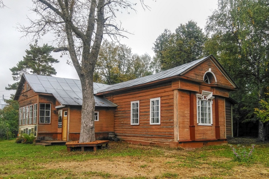 Pereslavsky District, other localities, д. Охотно, Центральная улица, ?. Резные орнаменты (кроме наличников)