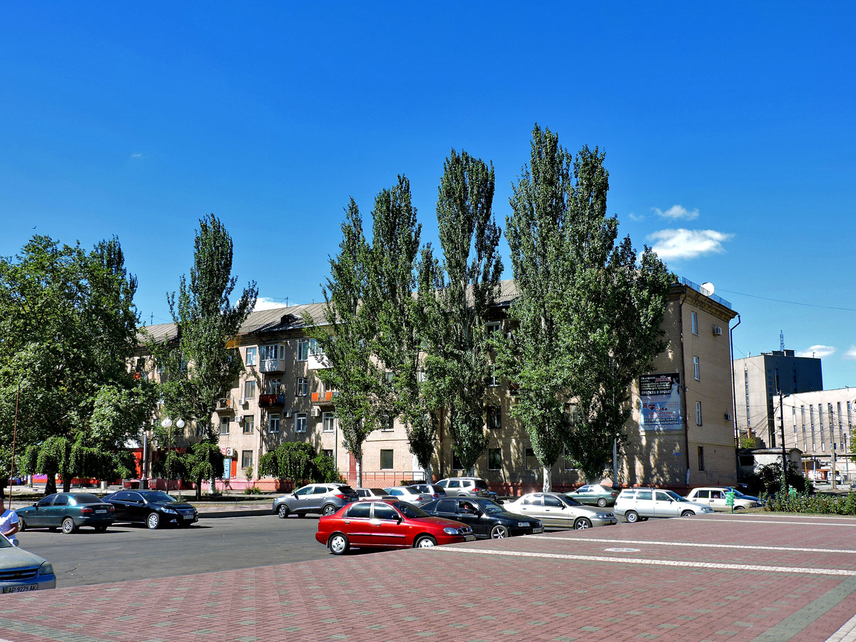 Мелитополь, Площа Перемоги, 2