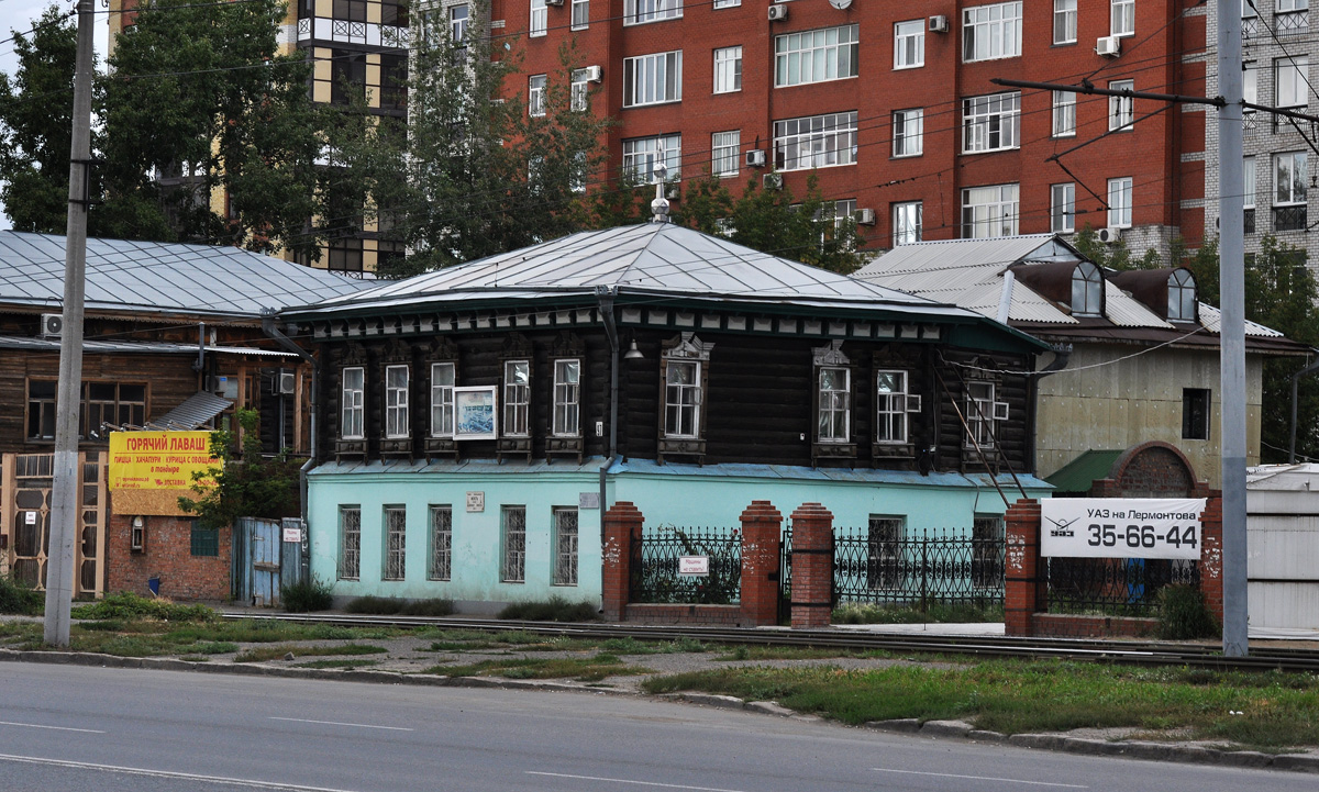 Омск, Улица Маршала Жукова, 97