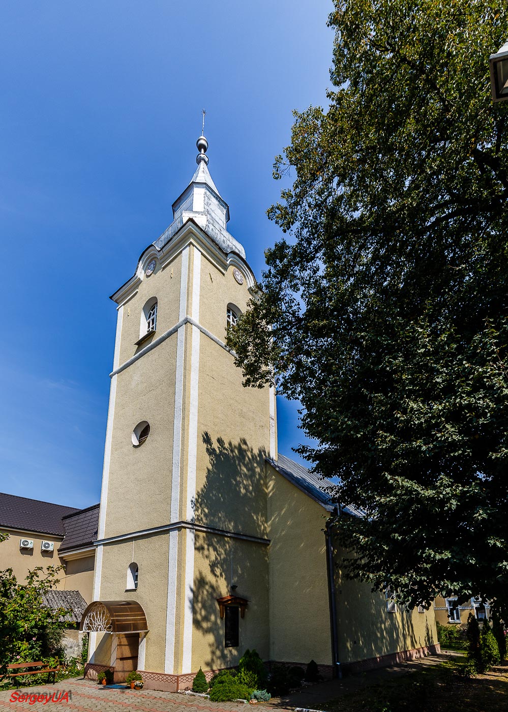 Виноградов, Улица Мира, 12