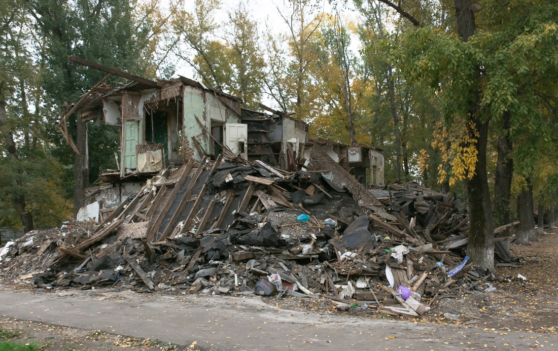 Уфа, Улица Льва Толстого, 10 / Кольцевая улица, 40