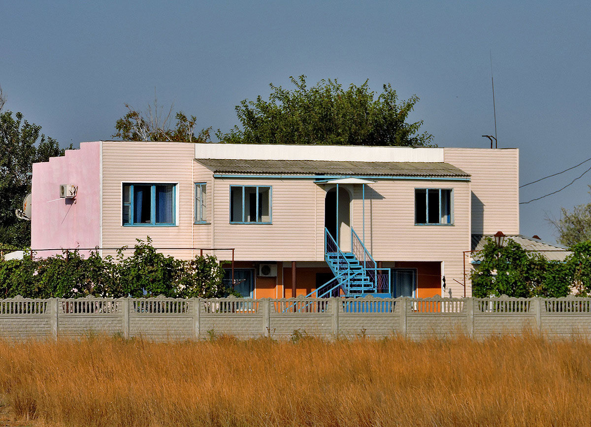 Генический район, прочие н.п., с. Счастливцево, Набережная улица, 2