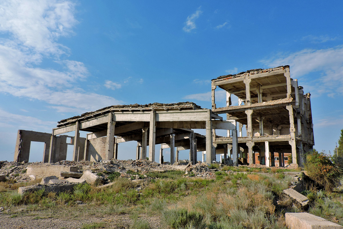Генический район, прочие н.п., с. Приозёрное, Заводская улица, 1