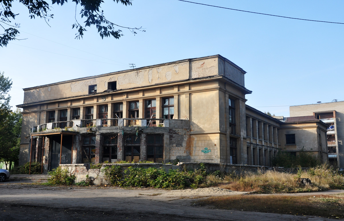 Омск, Сибаковская улица, 5 / Улица Горная, 11