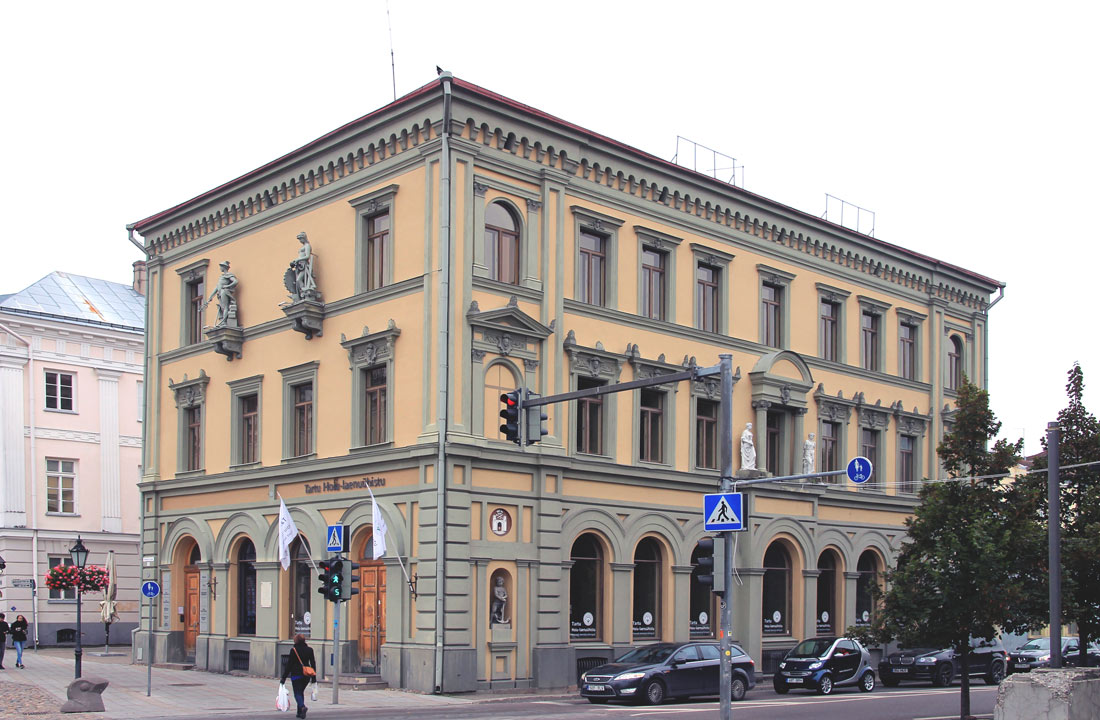 Тарту, Raekoja plats, 20