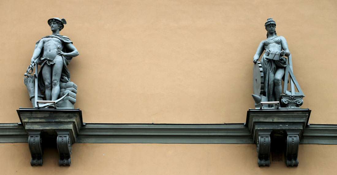 Тарту, Raekoja plats, 20