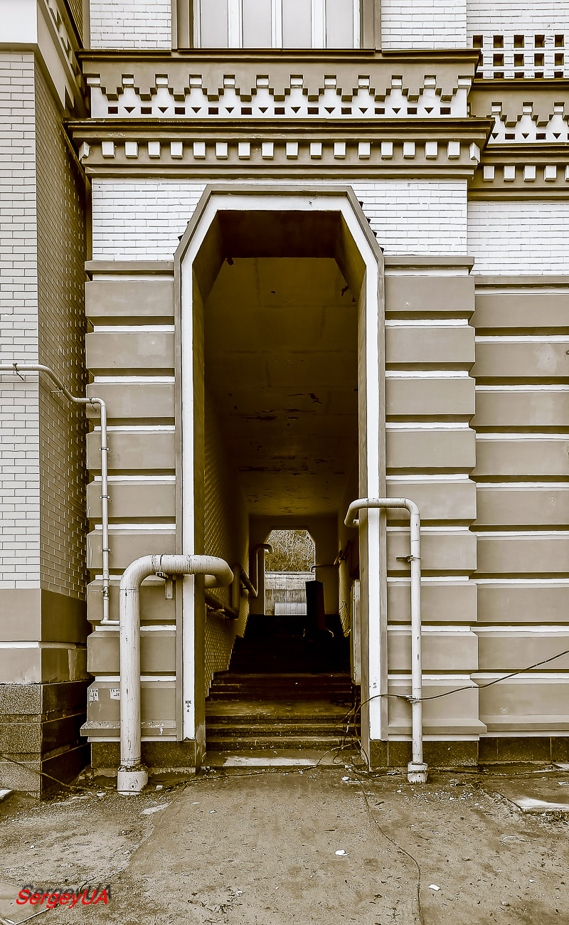 Киев, Кожемяцкая улица, 10А