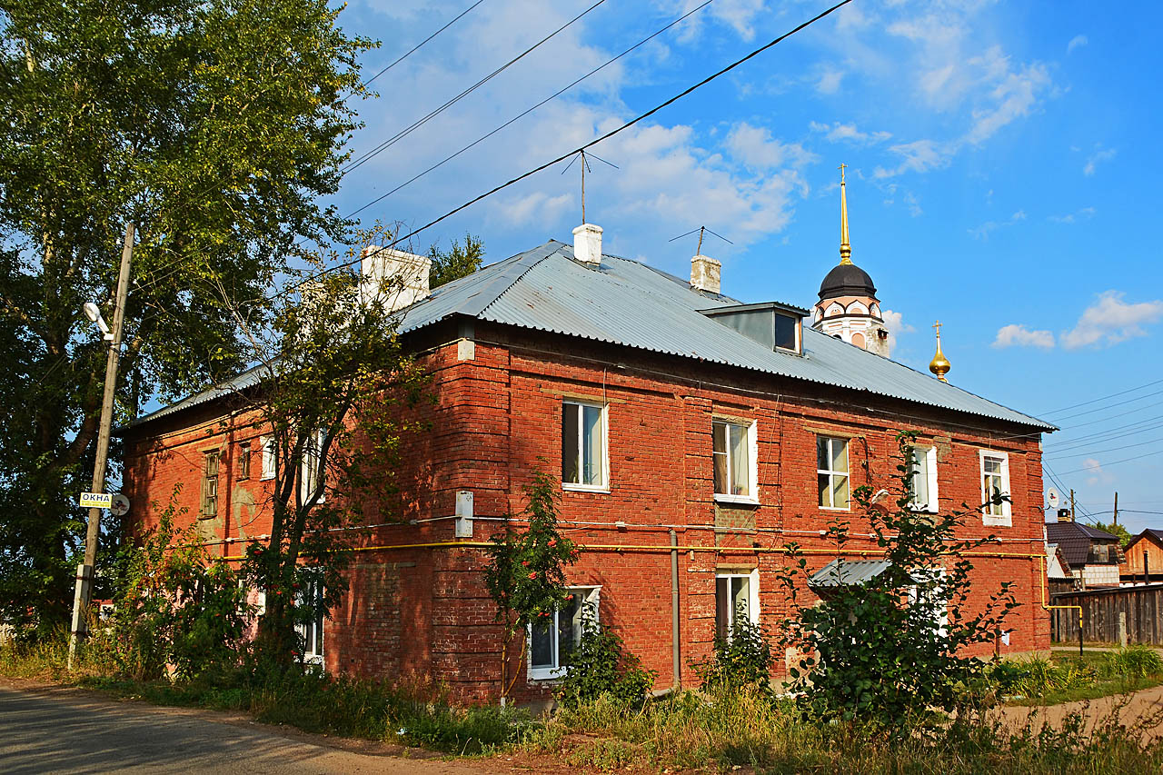 Пермский район, прочие н.п., с. Нижние Муллы, Октябрьская улица, 2