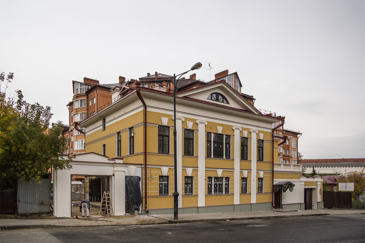 Kaasan, Большая Красная улица, 10
