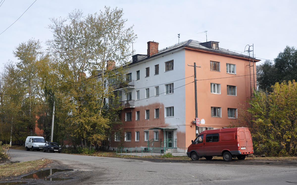 Omsk, Улица Константина Заслонова, 19