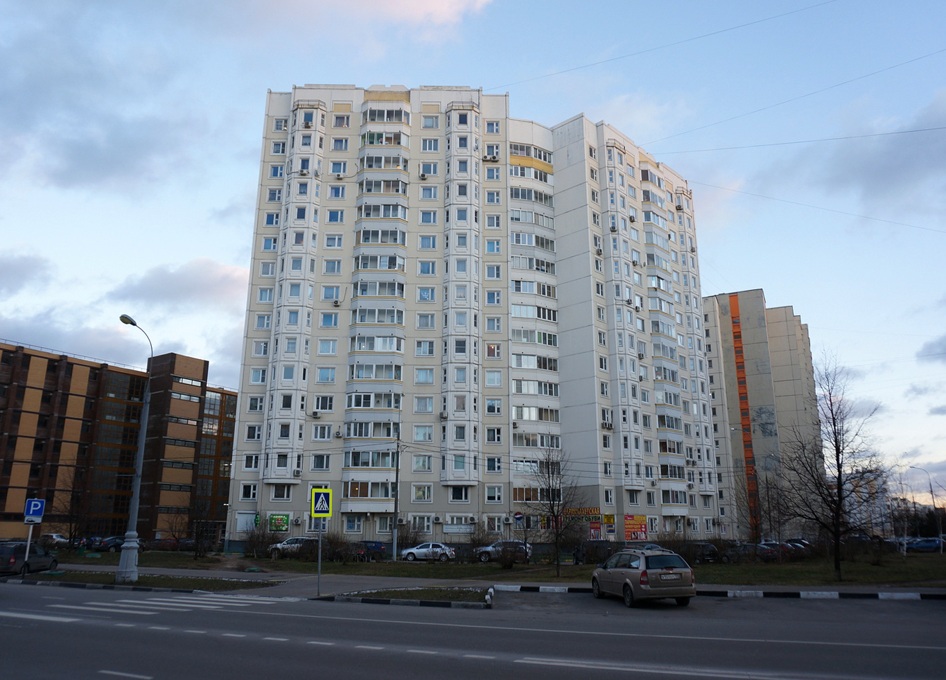 Москва, Улица Адмирала Лазарева, 35
