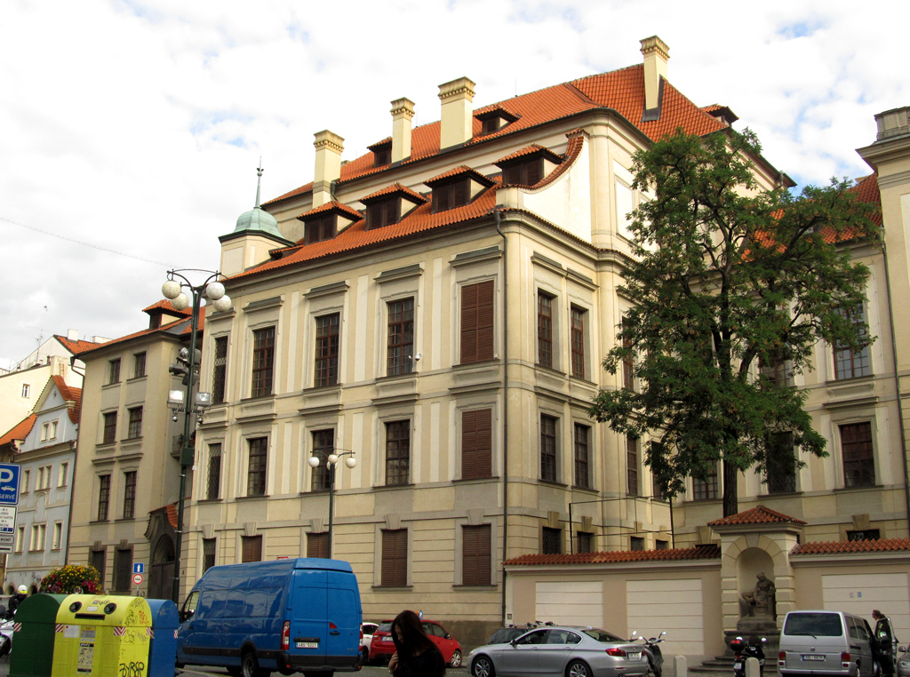 Прага, Mariánské náměstí, 3