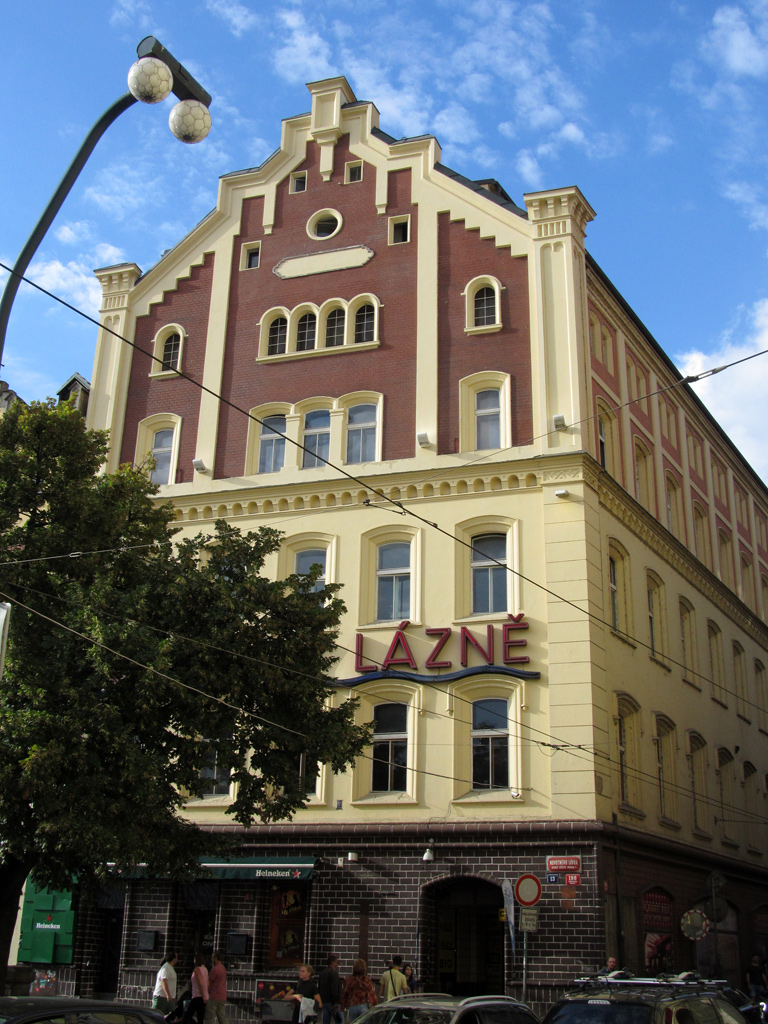 Прага, Novotného lávka, 13