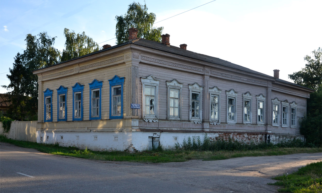 Tietiuszy, Улица Ленина, 36
