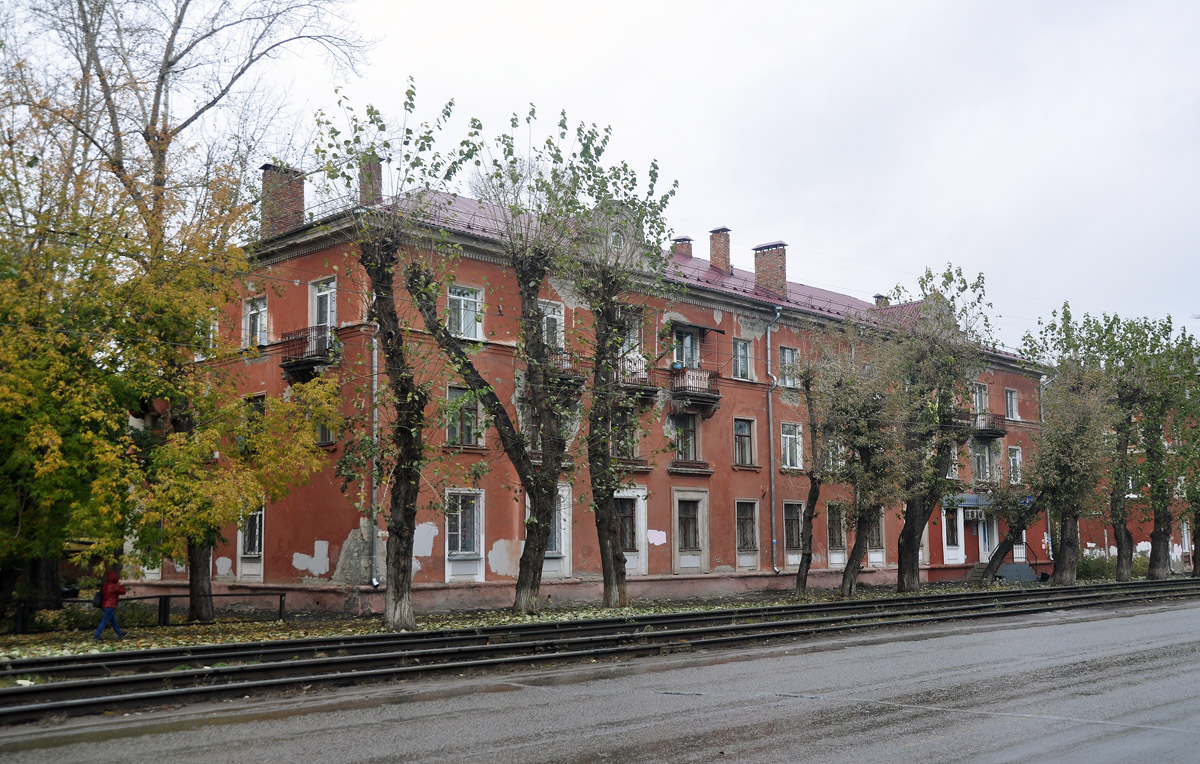 Омск, Улица Серова, 14