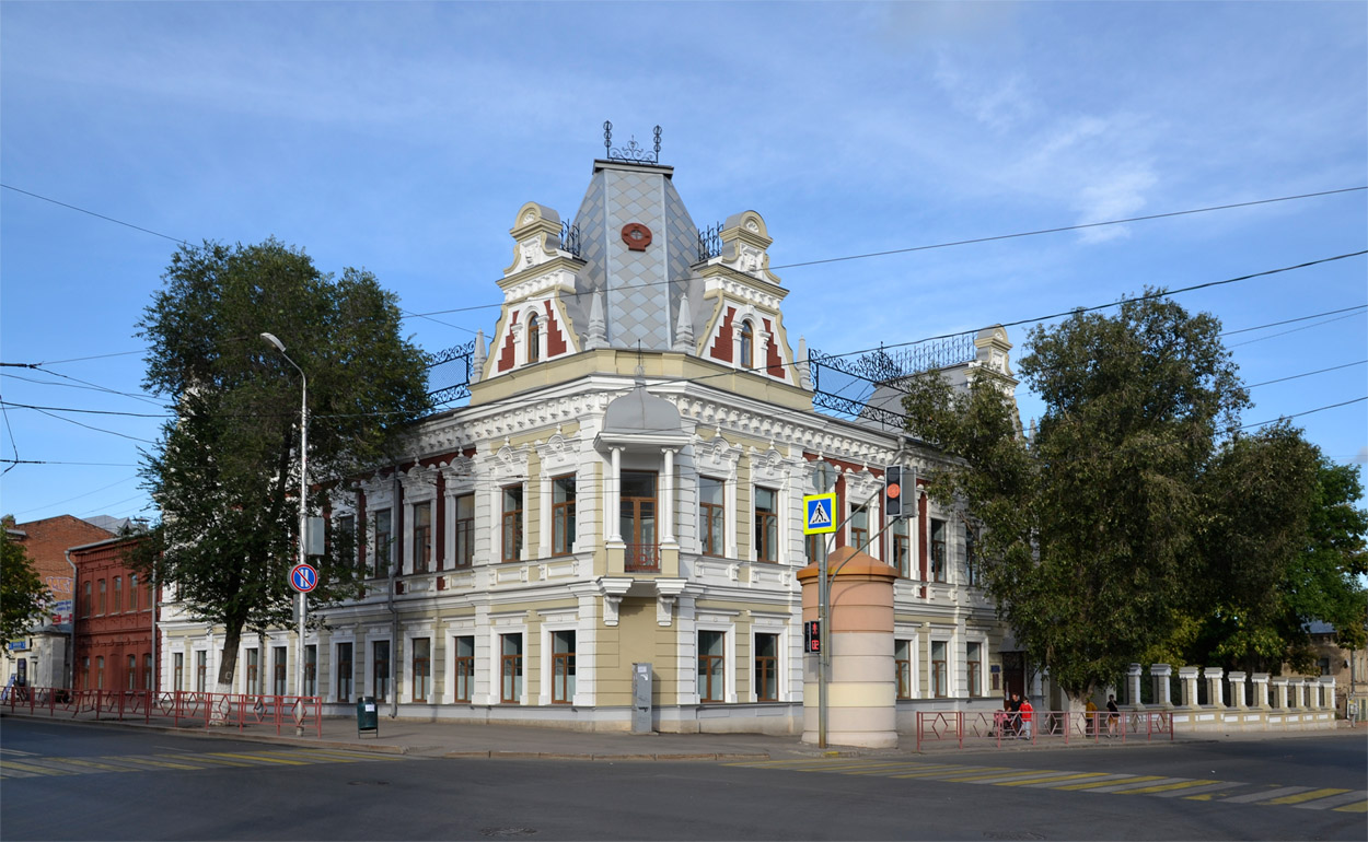 Самара, Улица Куйбышева, 55 / Пионерская улица, 48