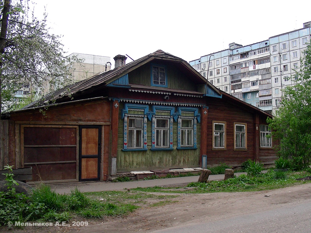 Иваново, Улица Лётчика Захарова, 20